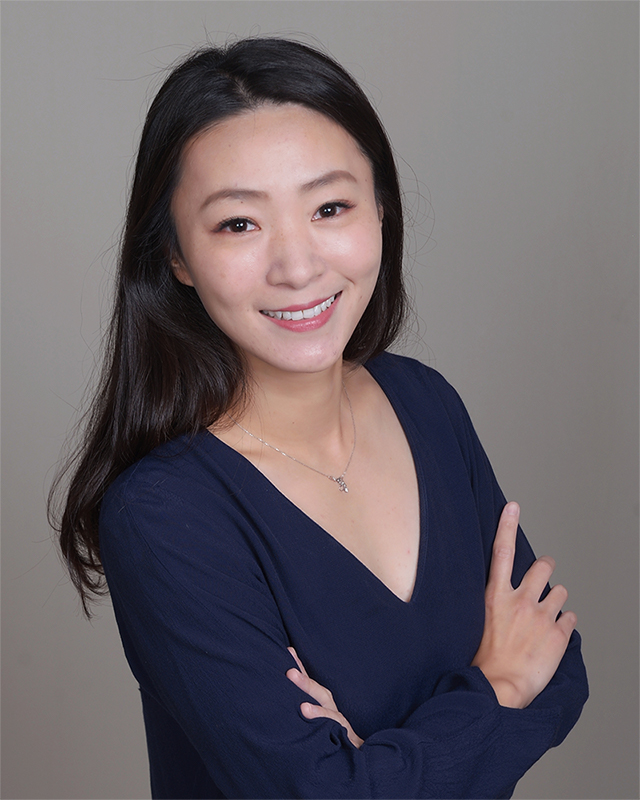 Julie Shen, Sales Agent
